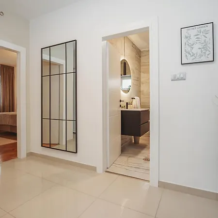 Lumary 아파트 자다르